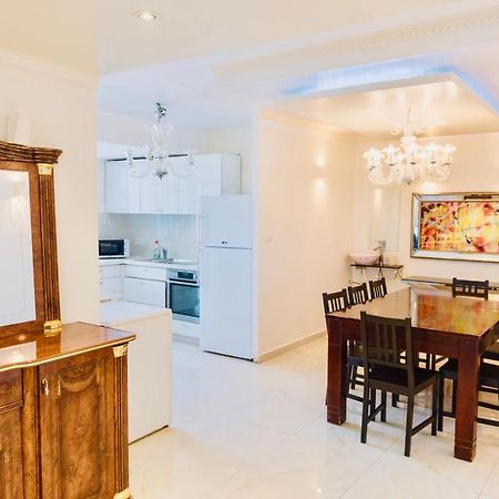 Royal Beach Front Apartments Netanya Extérieur photo