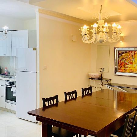 Royal Beach Front Apartments Netanya Extérieur photo