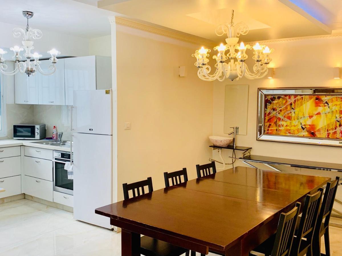 Royal Beach Front Apartments Netanya Extérieur photo